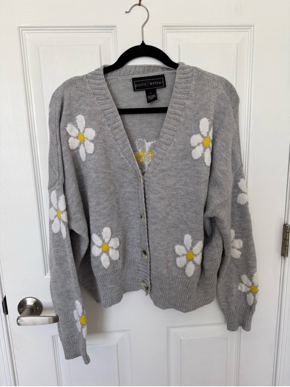 Polly & Esther Gray Daisy Knit Button-Front Cardigan Large